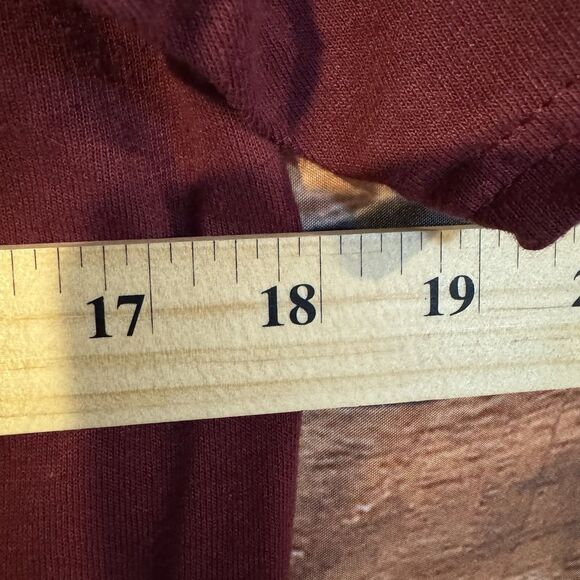 West Texas A&M T-shirt M Maroon Lady Buffs Basketball SS  Never Stop Fighting - Picture 6 of 6